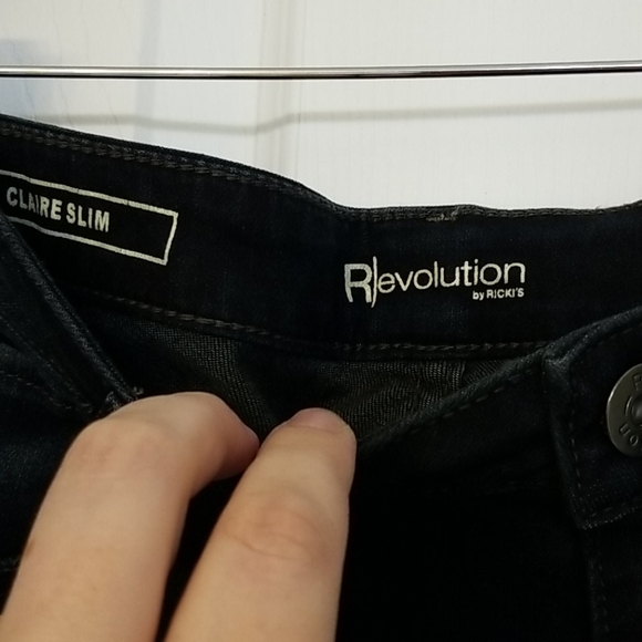 Dark wash jeans - Picture 2 of 4